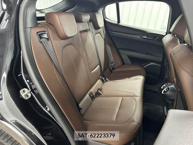 ALFA ROMEO STELVIO 2022-04 893878-5