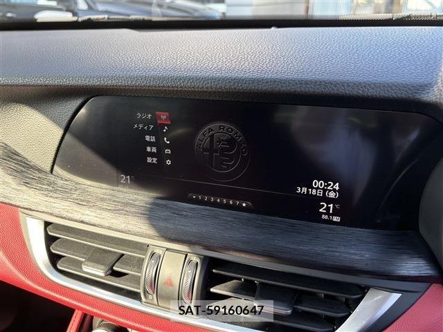 ALFA ROMEO STELVIO 2019-03 1177592-18