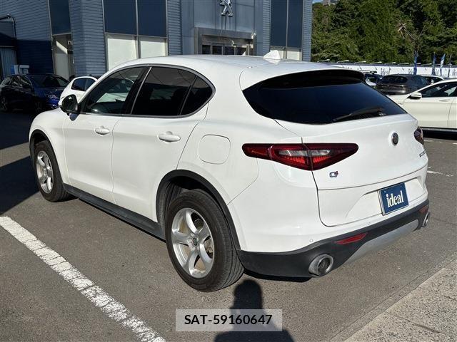 ALFA ROMEO STELVIO 2019-03 1177592-6