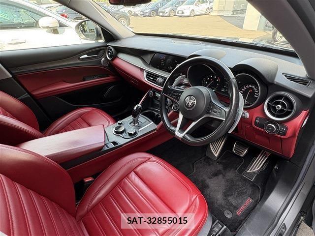 ALFA ROMEO STELVIO 2018-07 1202198-9