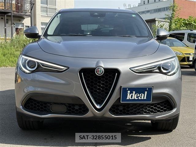 ALFA ROMEO STELVIO 2018-07 1202198-1