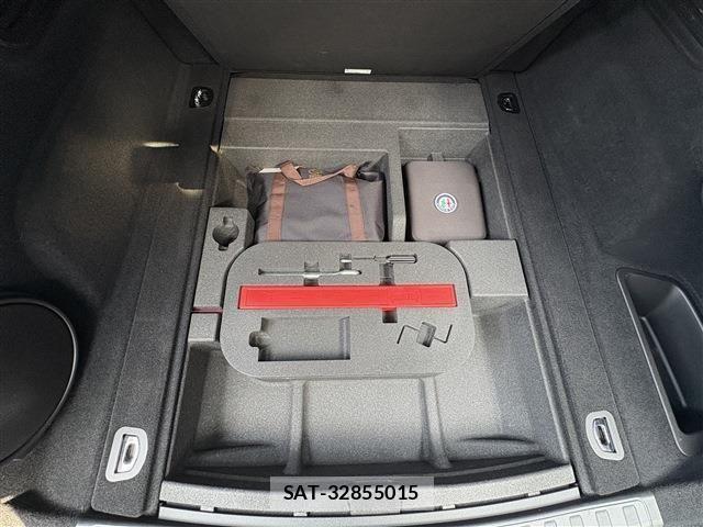 ALFA ROMEO STELVIO 2018-07 1202198-19
