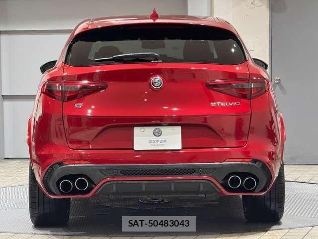 ALFA ROMEO STELVIO 2019-02 1657071-2