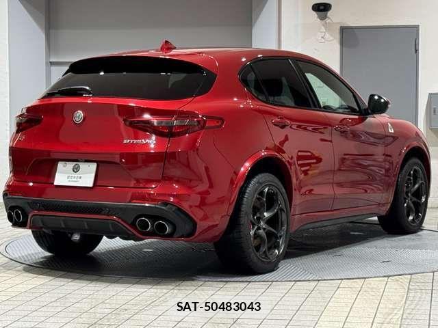 ALFA ROMEO STELVIO 2019-02 1657071-4