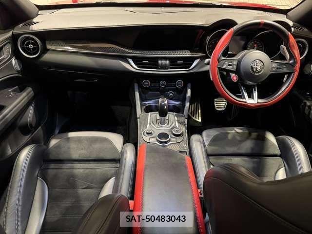 ALFA ROMEO STELVIO 2019-02 1657071-5