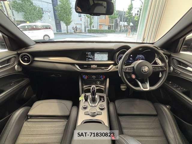 ALFA ROMEO STELVIO 2023-06 3355050-5