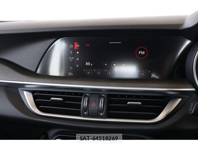 ALFA ROMEO STELVIO 2023-01 3764626-12