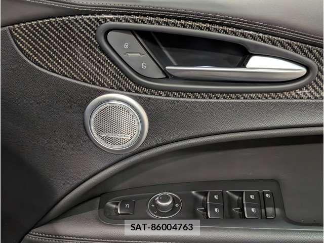 ALFA ROMEO STELVIO 2023-09 3764623-18
