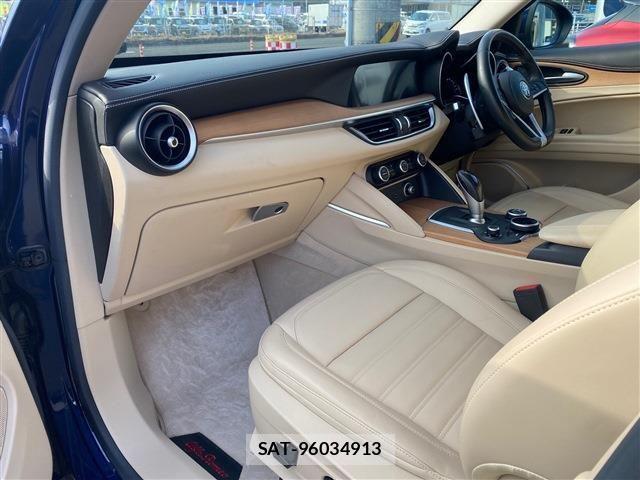 ALFA ROMEO STELVIO 2019-02 3932938-15