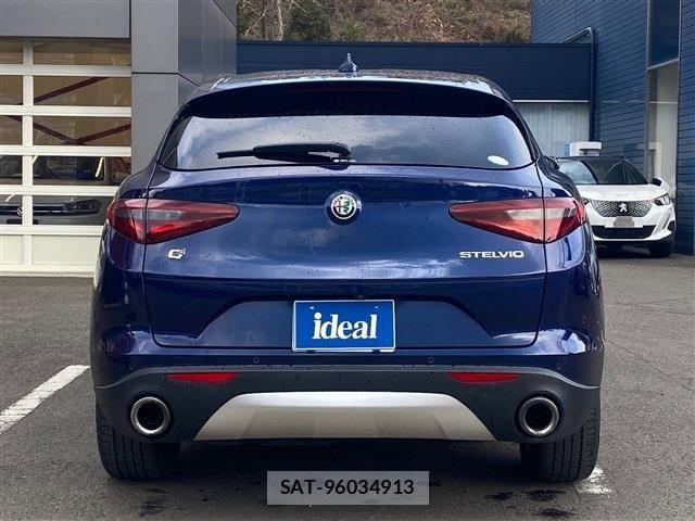 ALFA ROMEO STELVIO 2019-02 3932938-5