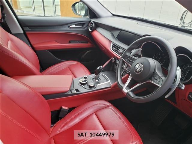 ALFA ROMEO STELVIO 2019-04 4108147-10