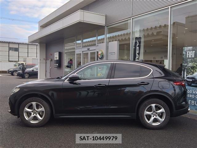 ALFA ROMEO STELVIO 2019-04 4108147-7