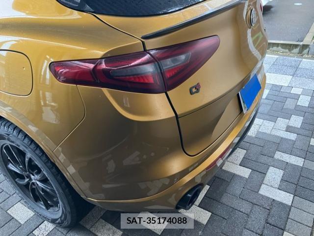 ALFA ROMEO STELVIO 2022-03 6008228-10