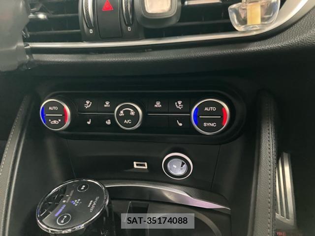 ALFA ROMEO STELVIO 2022-03 6008228-23