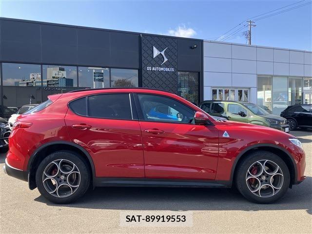 ALFA ROMEO STELVIO 2019-12 6610251-3