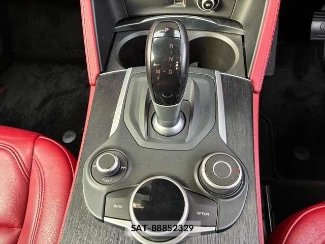 ALFA ROMEO STELVIO 2020-08 6669991-20