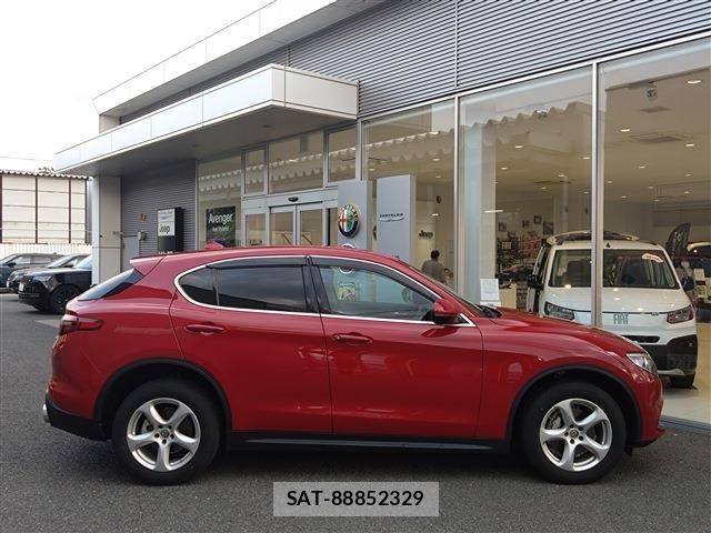 ALFA ROMEO STELVIO 2020-08 6669991-3