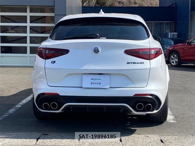 ALFA ROMEO STELVIO 2020-08 6674788-5
