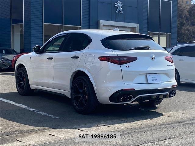 ALFA ROMEO STELVIO 2020-08 6674788-6
