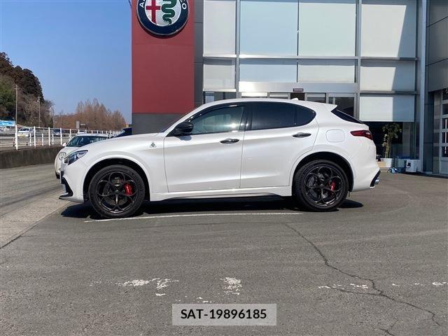 ALFA ROMEO STELVIO 2020-08 6674788-7