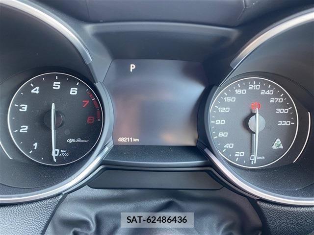 ALFA ROMEO STELVIO 2020-08 6750720-23