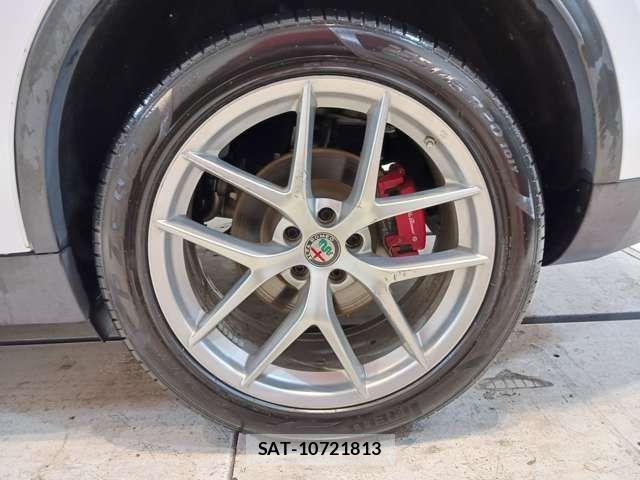 ALFA ROMEO STELVIO 2018-07 7214054-14