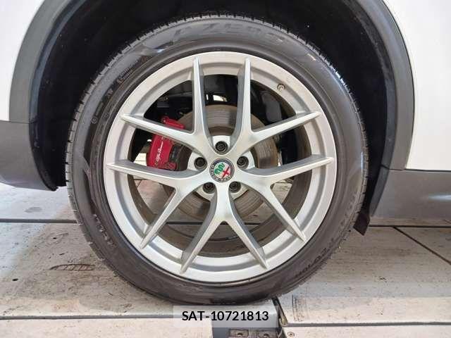 ALFA ROMEO STELVIO 2018-07 7214054-15