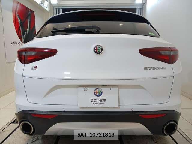ALFA ROMEO STELVIO 2018-07 7214054-5