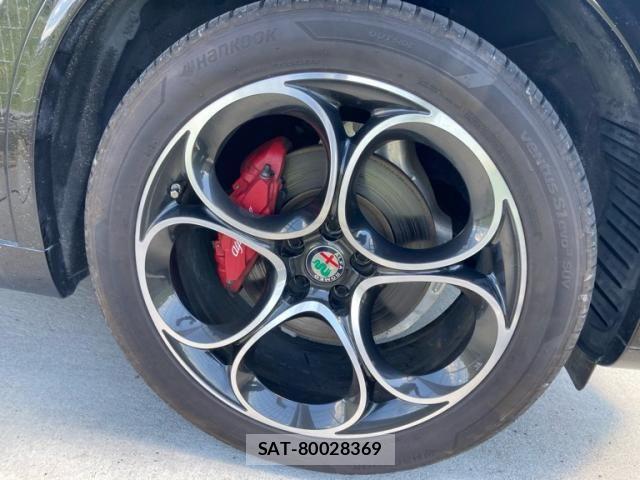 ALFA ROMEO STELVIO 2021-11 7214059-11