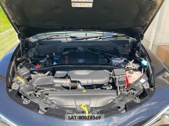 ALFA ROMEO STELVIO 2021-11 7214059-1