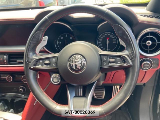 ALFA ROMEO STELVIO 2021-11 7214059-23