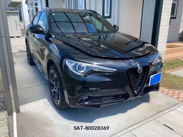 ALFA ROMEO STELVIO 2021-11 7214059-3