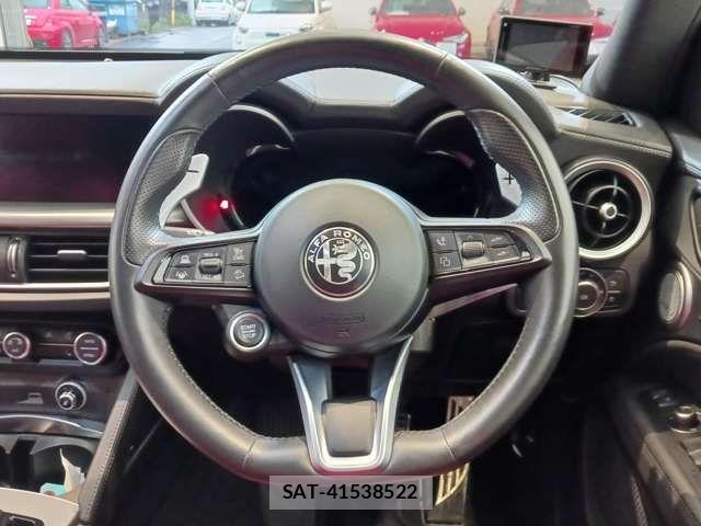 ALFA ROMEO STELVIO 2023-06 7325244-18