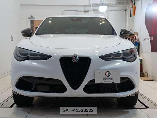 ALFA ROMEO STELVIO 2023-06 7325244-1
