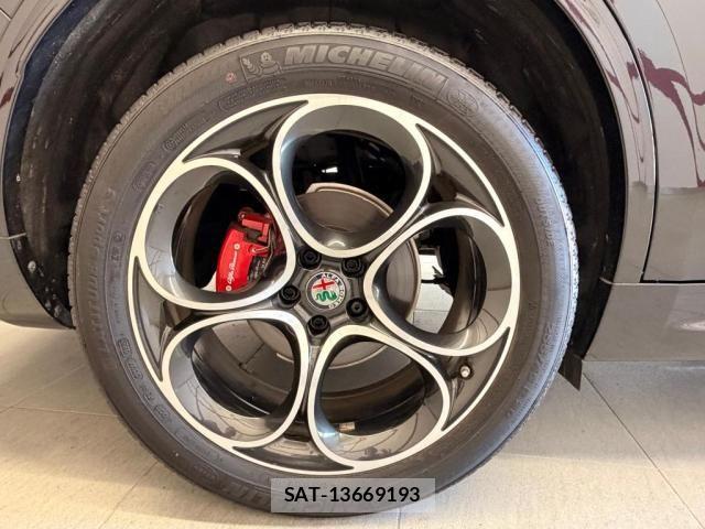ALFA ROMEO STELVIO 2021-06 7499300-9