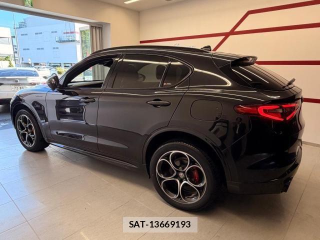 ALFA ROMEO STELVIO 2021-06 7499300-4