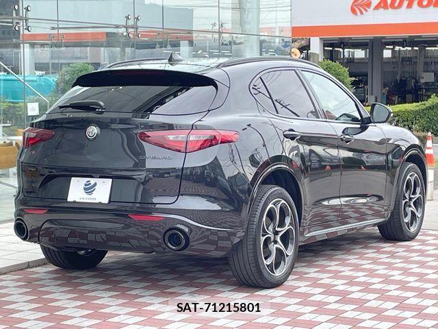 ALFA ROMEO STELVIO 2021-06 7499301-17