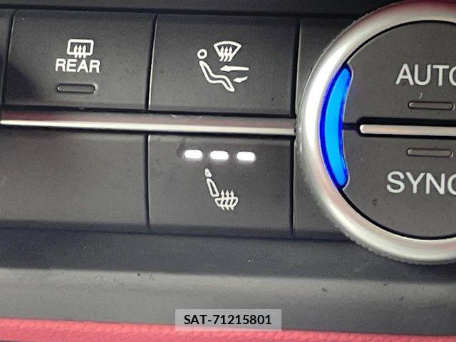 ALFA ROMEO STELVIO 2021-06 7499301-7
