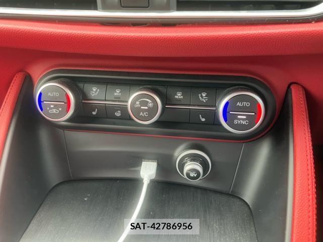ALFA ROMEO STELVIO 2020-09 7875079-12