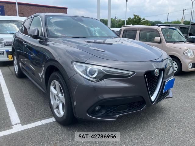 ALFA ROMEO STELVIO 2020-09 7875079-1