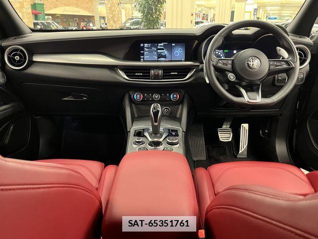 ALFA ROMEO STELVIO 2023-06 7902154-1