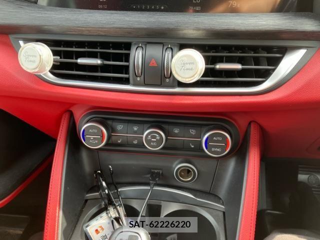 ALFA ROMEO STELVIO 2019-03 7978352-19