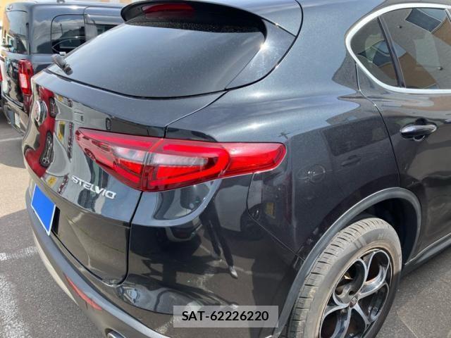 ALFA ROMEO STELVIO 2019-03 7978352-6