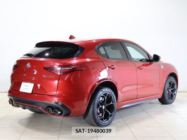 ALFA ROMEO STELVIO 2019-09 7978350-1