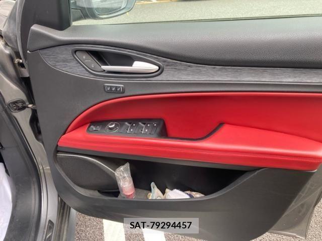 ALFA ROMEO STELVIO 2019-08 8097717-11