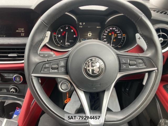 ALFA ROMEO STELVIO 2019-08 8097717-17