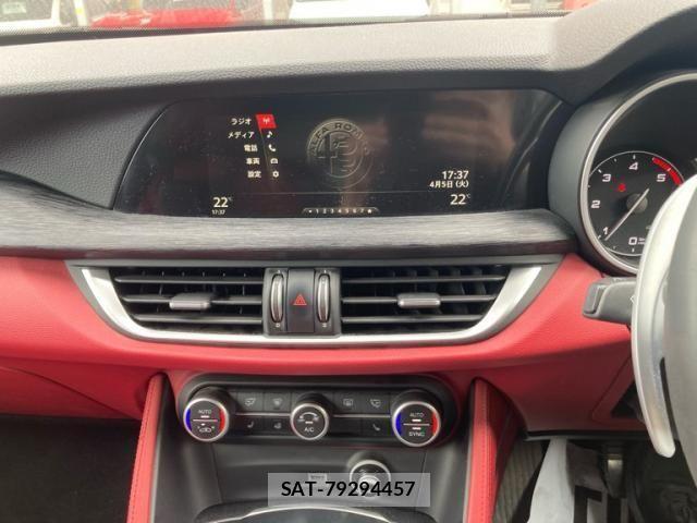 ALFA ROMEO STELVIO 2019-08 8097717-22