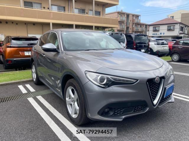 ALFA ROMEO STELVIO 2019-08 8097717-2