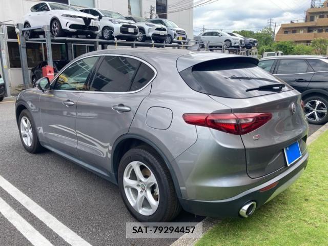 ALFA ROMEO STELVIO 2019-08 8097717-5