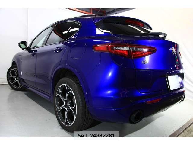 ALFA ROMEO STELVIO 2021-10 8097715-21
